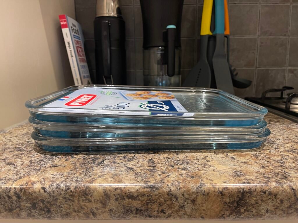 Pyrex bake & Enjoy glass baking tray review by Lei Hang - The Thrifty Island Girl